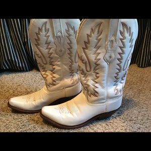 Old West Cowboy boots. Size 7 only worn once
